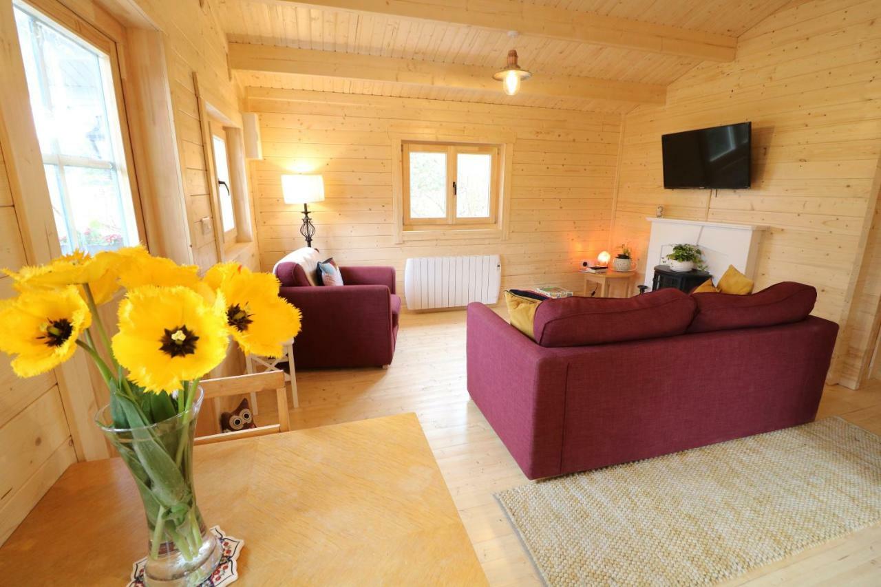 Holiday home Inisean Log -part Of Inisean Dungloe